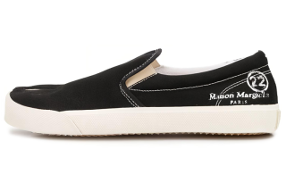 Maison Margiela Tabi Low top Stylish Skateboarding Shoes Men's Black White