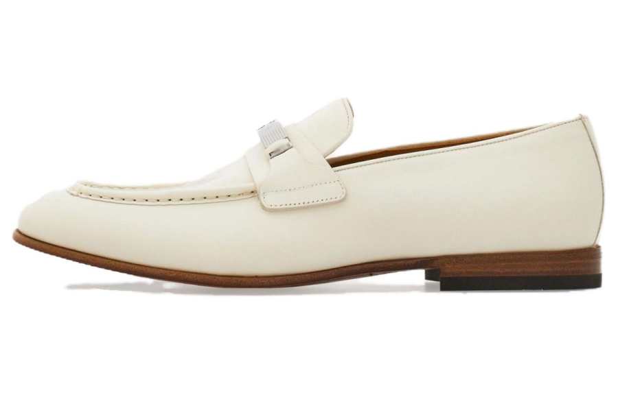 Ferragamo FERRAGAMO Logo-engraved Leather Loafers