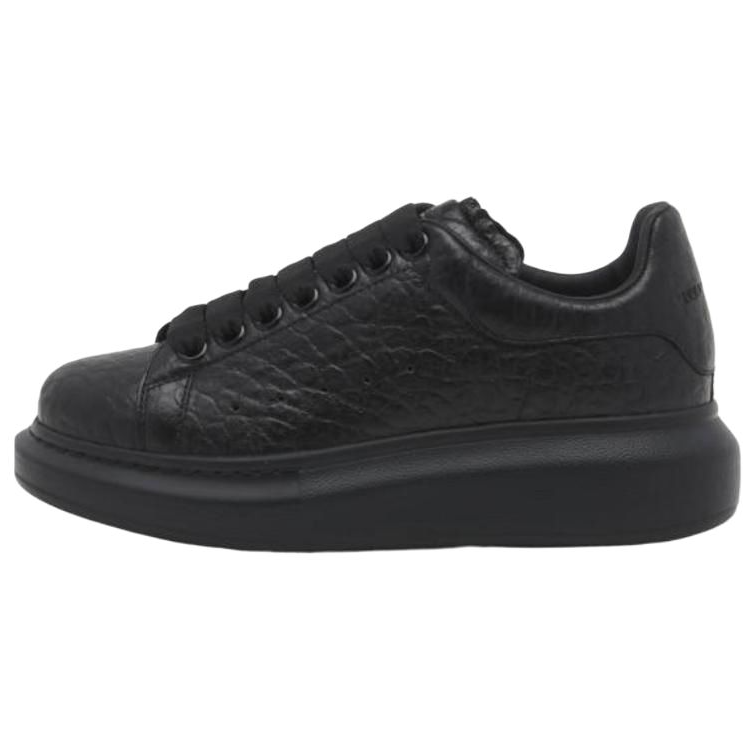 Alexander McQueen Alexander McQueen Round Toe Lace-Up Sneakers