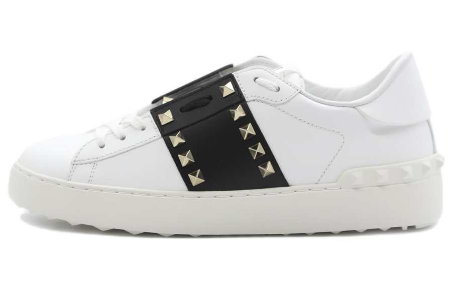 Valentino Rockstud Low top Stylish Skateboarding Shoes Women's White