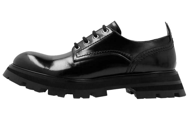 Alexander McQueen Wander Lace Up Black Women's