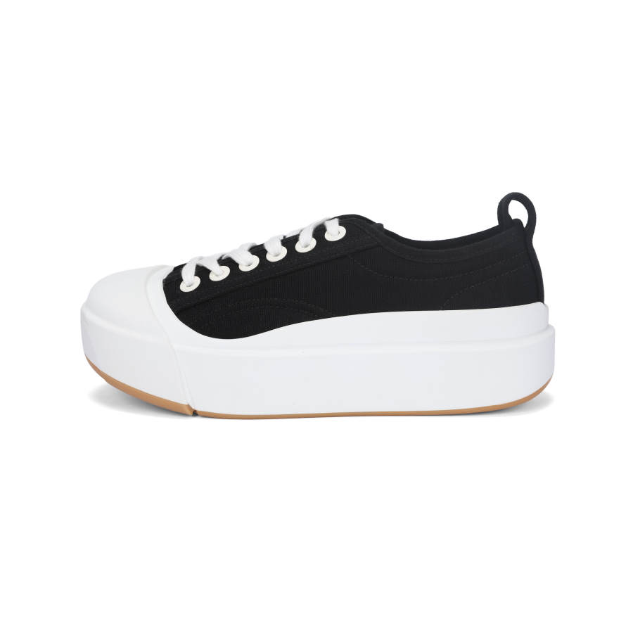 Bottega Veneta Vulcan Low top Skateboard Shoes Women's Black White