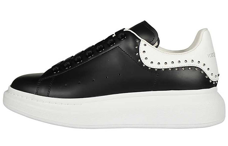 Alexander McQueen Alexander McQueen Oversized Sneaker 'Black Studs'