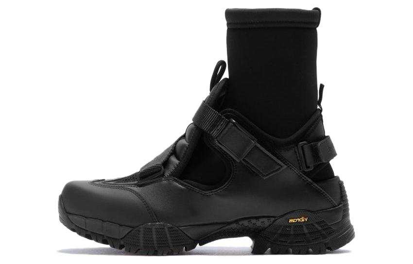 YUME YUME Leather Low top Outdoor Shoes Women's Black