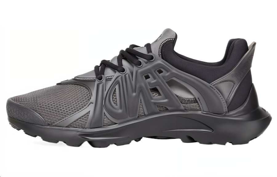 FENDI FENDI Tag Lace Up Sneakers