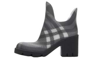Burberry Marsh Low Checked Boots