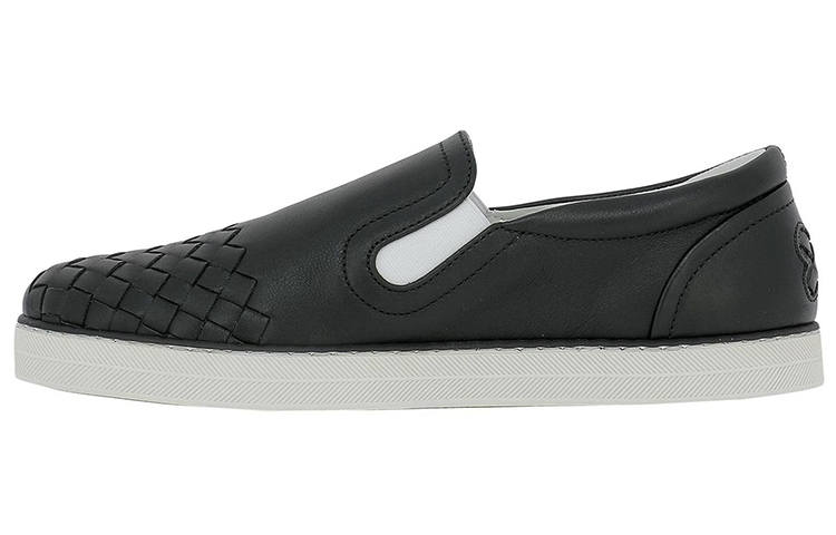 Bottega Veneta Leather Low top Stylish Skateboarding Shoes Women's Black
