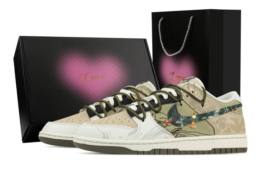 Nike Nike Dunk Immediate Success, Heart Box Low top Skateboard Shoes Men's Beige Umber