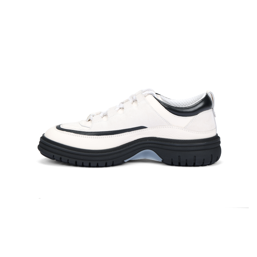 CHANEL 25B Calfskin Low top Casual Shoes Women's White Black