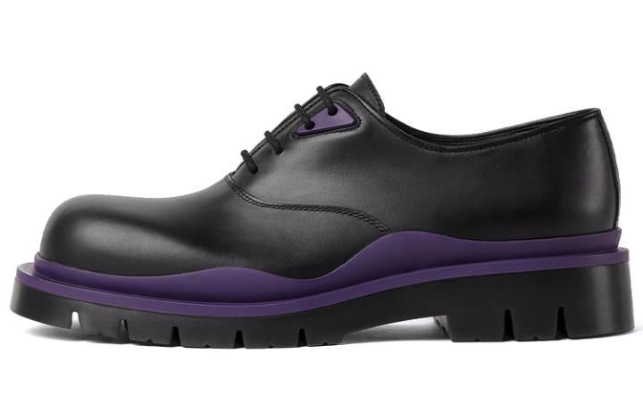 Bottega Veneta Bottega Veneta Tire Lace Up Leather Shoe Black Plum