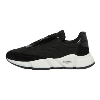 WEEKEND MaxMara Cow Leather Low top Casual Shoes Women's Black White