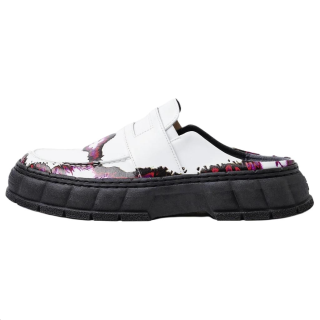 VIRÓN Closed Toe Slippers Unisex White