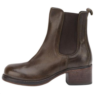 MOMA Leather Chelsea Boots Women's Umber