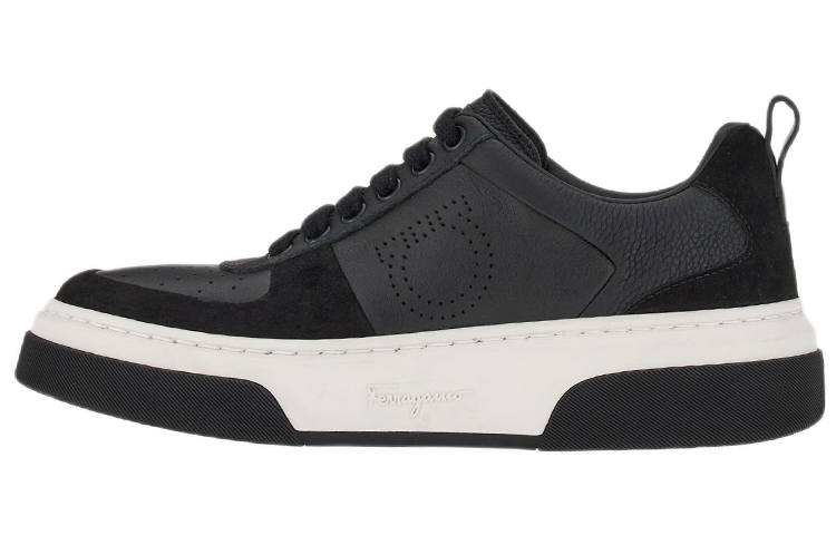 FERRAGAMO Gancini Leather Low top Stylish Skateboarding Shoes Women's Black