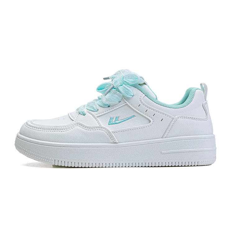 WARRIOR Coverage Height Increasing Abrasion Resistant Lightweight Low top Skateboard Shoes Women's White Turquoise