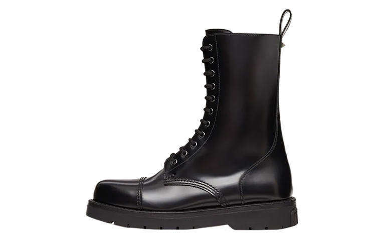 Valentino Valentino Round Toe Lace Up Boots