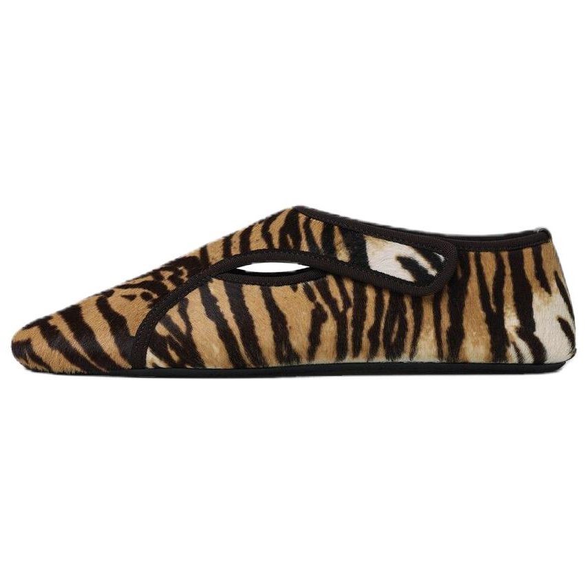 Alaia Casual Shoes Women's Deep Nude