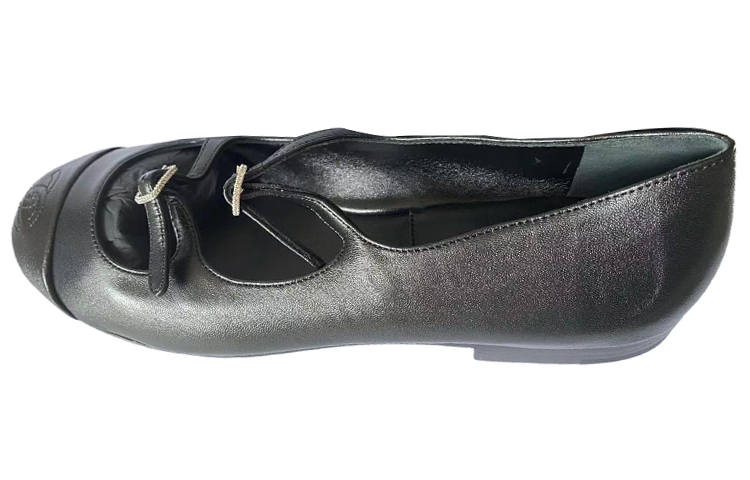 CHANEL Leather Flat Casual Shoes Women's Black