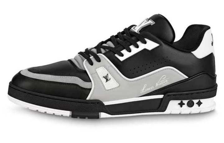 LOUIS VUITTON LOUIS VUITTON Lv Trainers 'Black'