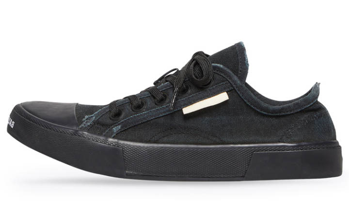 Balenciaga Balenciaga PARIS Low top Stylish Skateboarding Shoes Men's Black Distressed