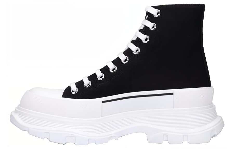 Alexander McQueen Alexander McQueen Tread Slick Lace Up Boots