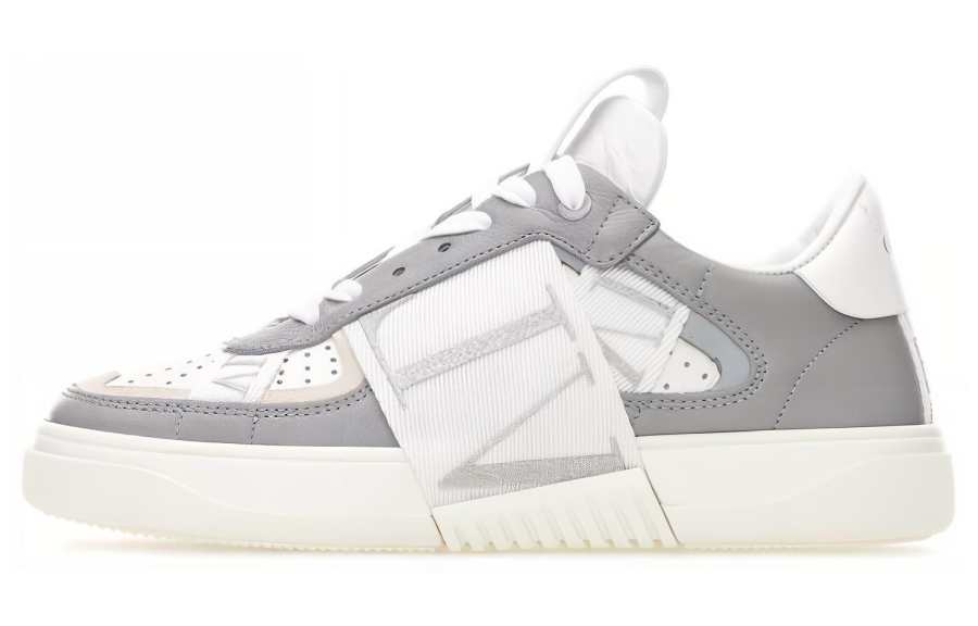 Valentino Leather Low top Low top Stylish Skateboarding Shoes Women's White Gray