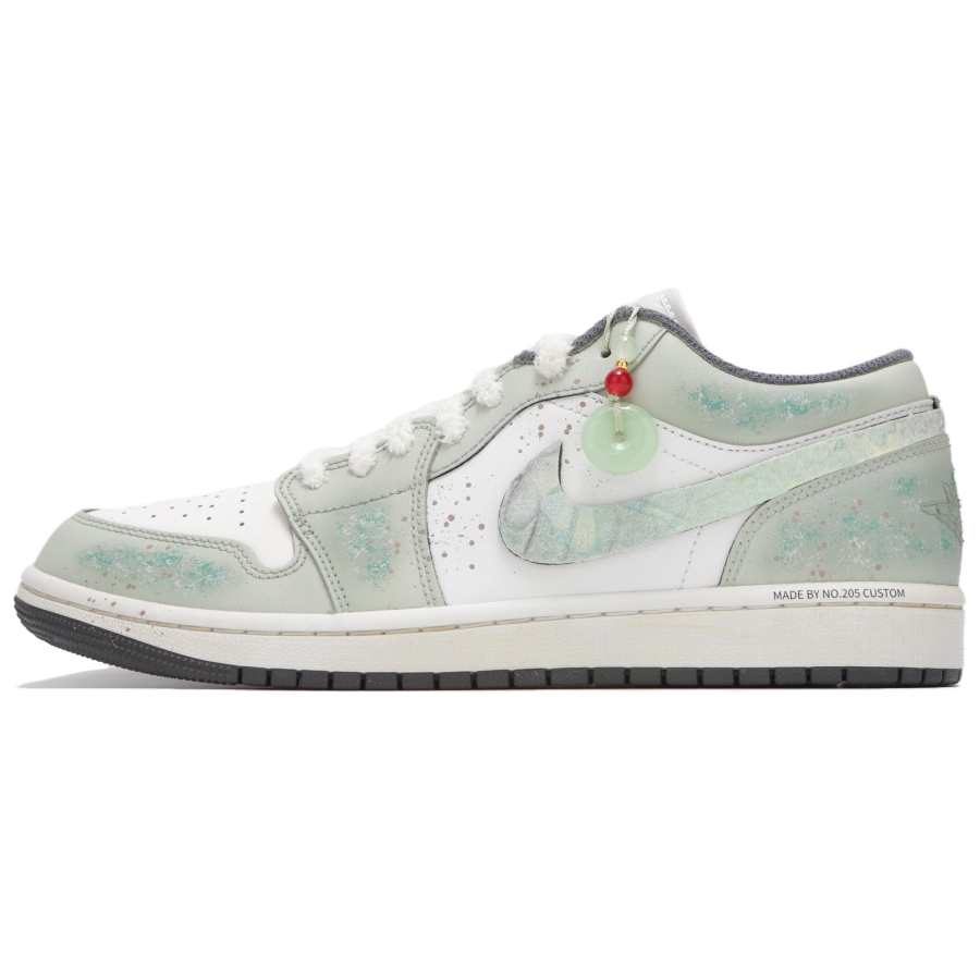 Jordan Jordan Air Jordan 1 Abrasion Resistant Abrasion Resistant Low top Basketball Shoes Women's Lake Green
