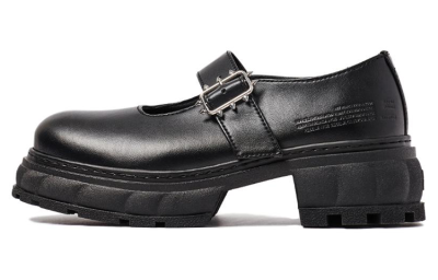 VIRÓN Impulse Buckle Strap Mary Jane Pumps