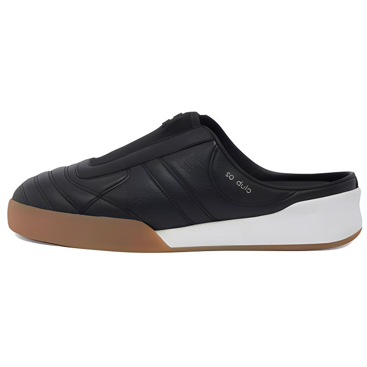 COURREGES Closed Toe Slippers Women's Black