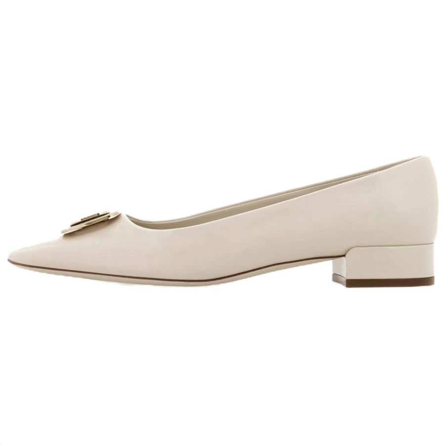FERRAGAMO Vara Patent Leather Casual Shoes Women's Ecru