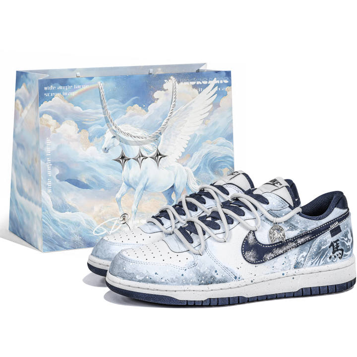 Nike Nike Big Snow Shadow, Special Shoe Box, Traditional Chinese Blend, Design Aesthetic, Mysterious, Hand Drawn Distressed