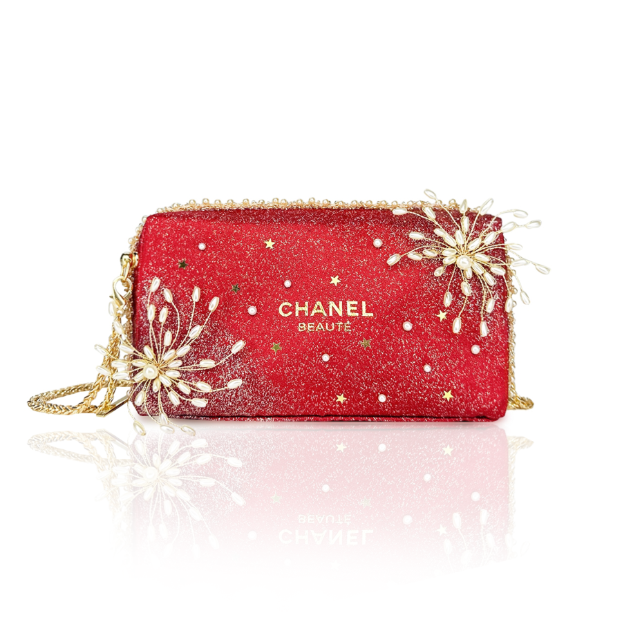 CHANEL Makeup & Toiletry Bags Unisex