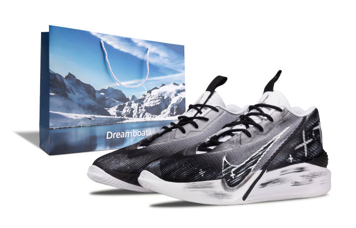 Nike Nike G.T. Jump Academy Aurora Abrasion Resistant Slip Resistant High top Basketball Shoes Men's Black White Gradient