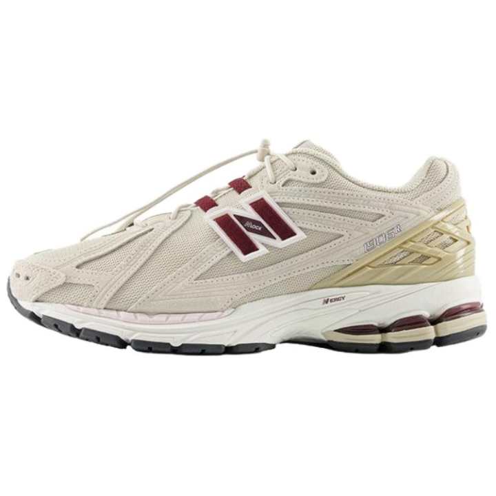 New Balance New Balance NB 1906R Chunky Sneakers Unisex Light Beige