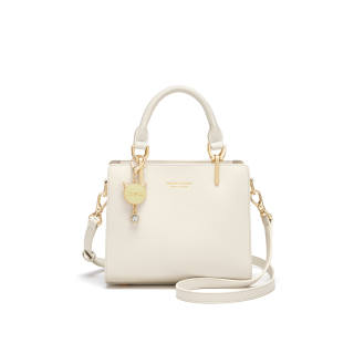CNOLES Synthetic Leather Handbag, Shoulder Bag, Crossbody Bag Regular Women's Ecru/Elegant Brightening