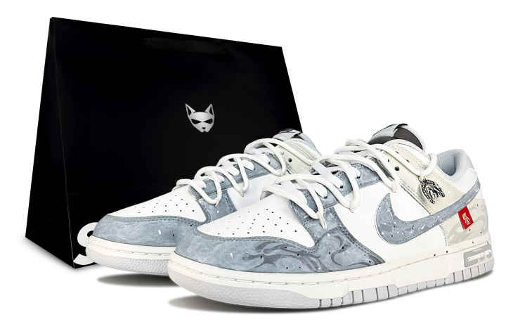 Nike Nike Dunk Low Jade Smoke Abrasion Resistant Low top Skateboard Shoes Unisex Silver Gray