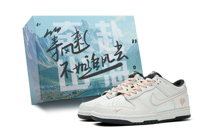 Nike Nike Dunk Black Leather Slip Resistant Lightweight Cushioning Low top Kids' Skateboarding Shoes Beige Pink Teenagers