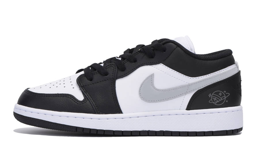 Jordan Jordan Air Jordan 1 Slip Resistant Low top Children's Basketball Shoes Black Teenagers