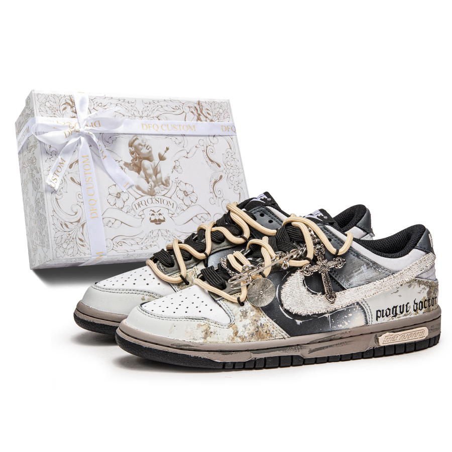 Nike Nike Dunk Graffiti Street Leather Slip Resistant Cushioning Slip Resistant Cushioning Low top Kids' Skateboarding Shoes