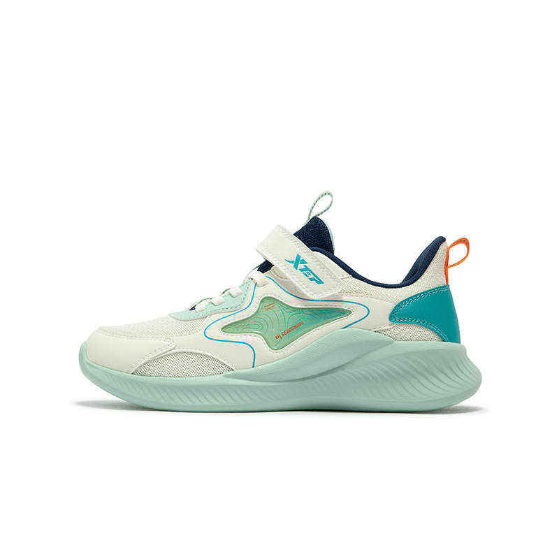 XTEP Synthetic Leather Slip Resistant Abrasion Resistant Low top Kids' Running Shoes Green Kids'