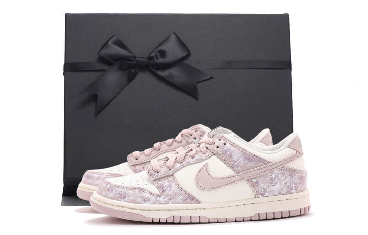 Nike Nike Dunk Leather Low top Kids' Skateboarding Shoes Pink White Teenagers