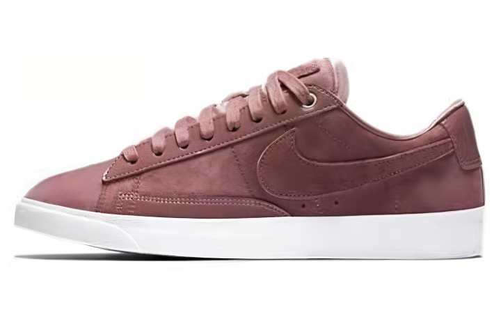 Nike Nike Blazer Low top Skateboard Shoes Brown Unisex