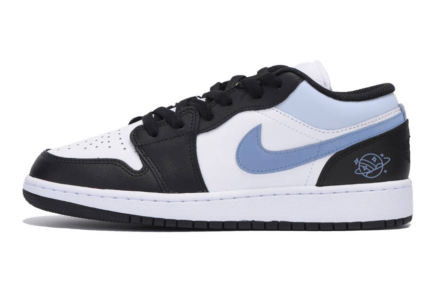 Jordan Jordan Air Jordan 1 Slip Resistant Low top Children's Basketball Shoes Black Teenagers