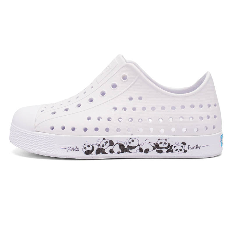 CRAZY ATIV Cushioning Waterproof And Breathable Quick Dry Lightweight Cushioning Low top Sandal White Kids'