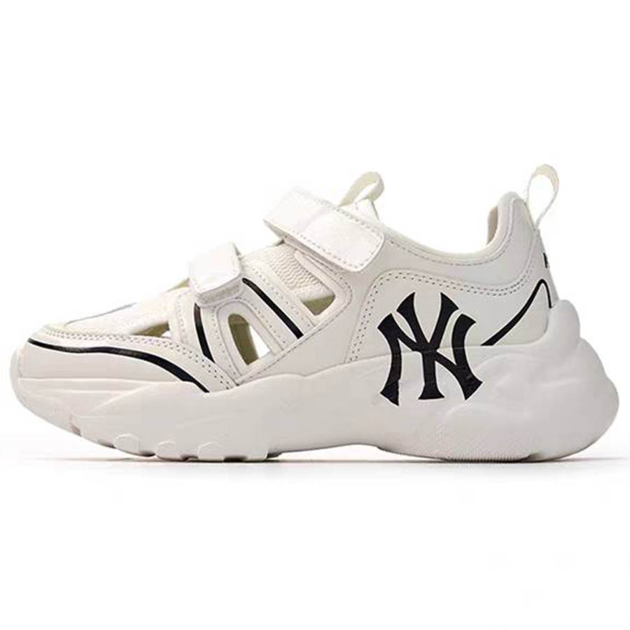 MLB New York Yankees Synthetic Leather Slip Resistant And Breathable Low top Casual Shoes White Kids'