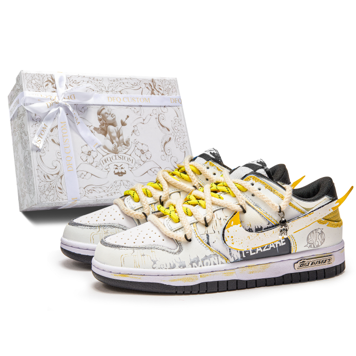Nike Nike Dunk Black Leather Slip Resistant Cushioning Slip Resistant Cushioning Low top Skateboard Shoes Kids'