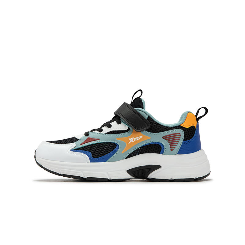 XTEP Slip Resistant Abrasion Resistant Slip Resistant Abrasion Resistant Low top Casual Shoes Black Silver Fish Green