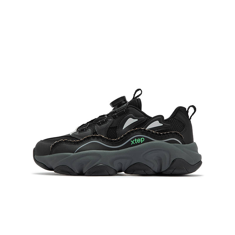 XTEP Petal Decoration Height Increasing Slip Resistant Abrasion Resistant Lightweight Cushioning Low top Casual Shoes