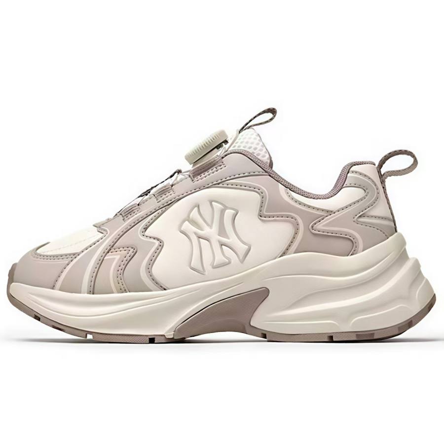 MLB New York Yankees Curve Runner Synthetic Leather, Textile Breathable Low top Kids Lifestyle Shoes Beige Yellow Kids'
