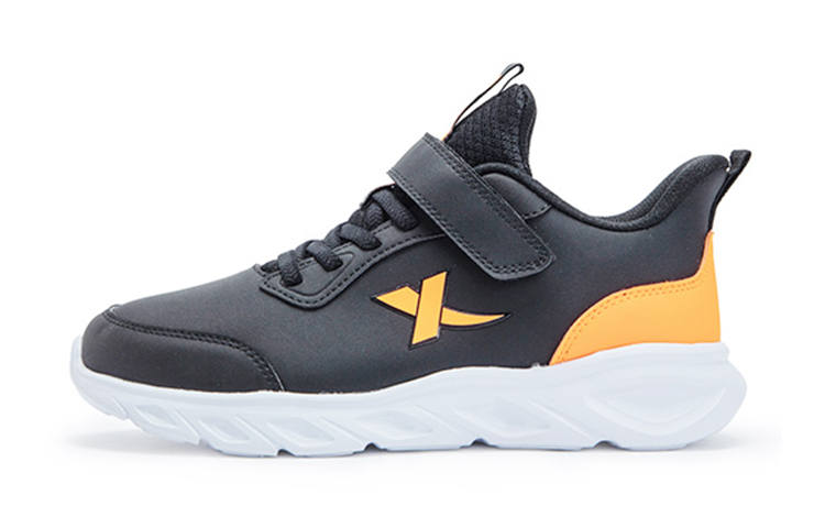 XTEP Slip Resistant, Abrasion Resistant, Breathable Slip Resistant, Abrasion Resistant, Breathable Sports Casual Shoes